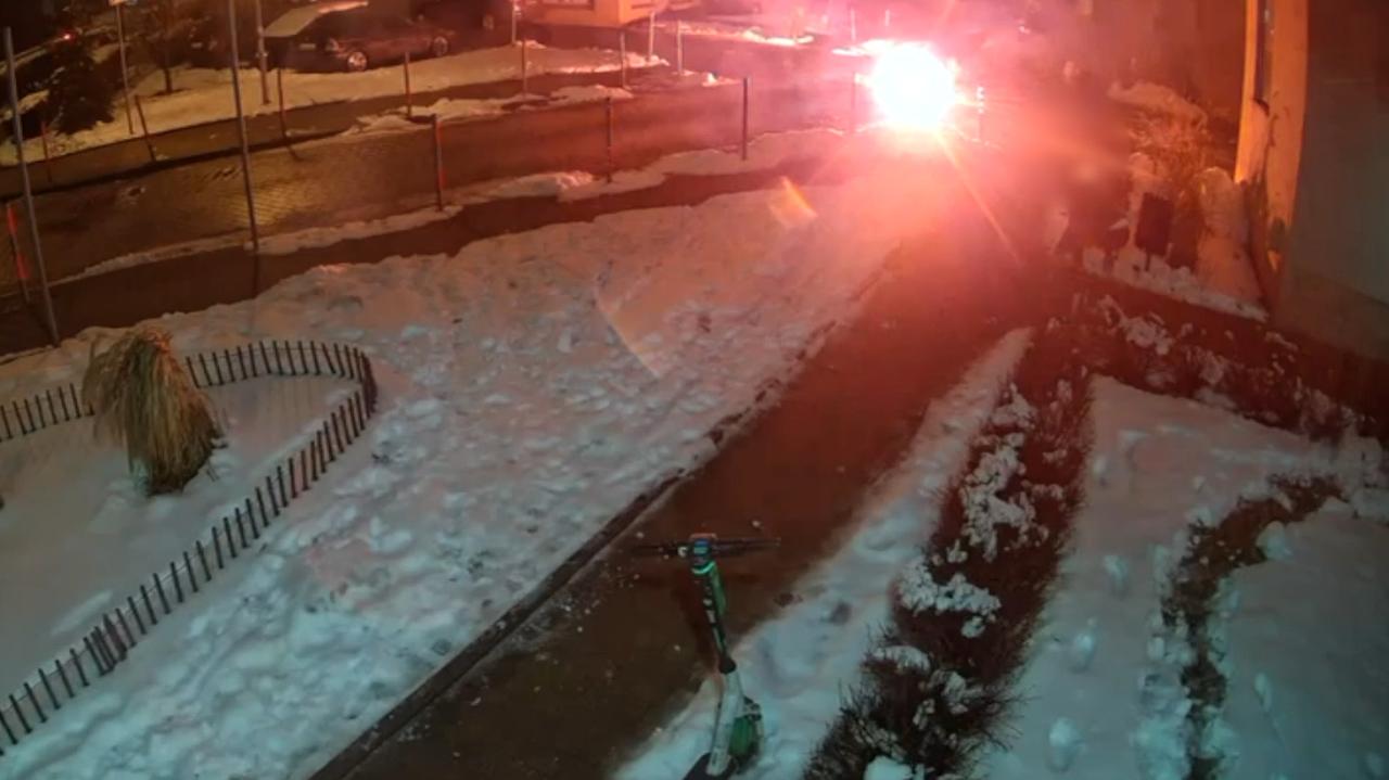 W trakcie awantury odpalił racę