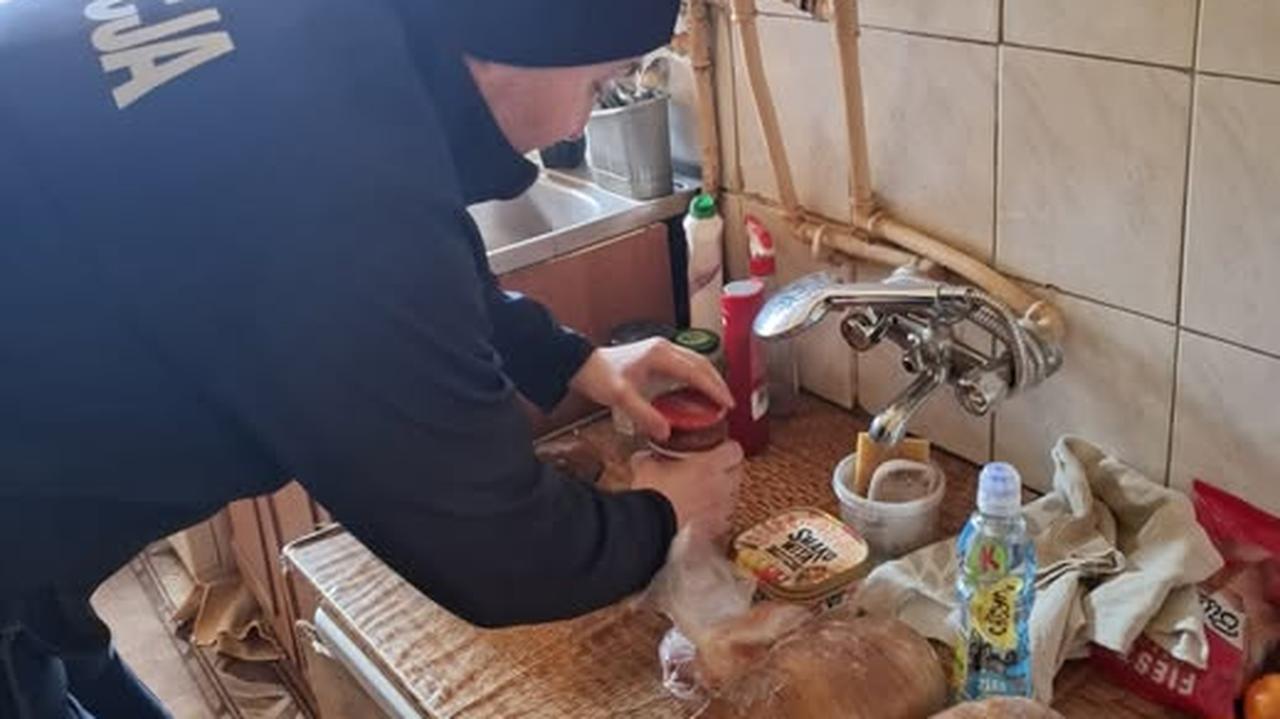 Nie miała nic do jedzenia. Zadzwoniła na policję i poprosiła o pomoc