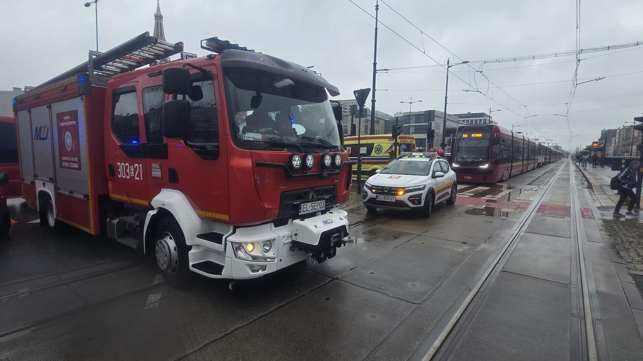 Zderzenie tramwajów. Osiem osób z lekkimi urazami
