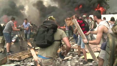 09.08.2014 | Ukraina: udaremniono rosyjską prowokację. Majdan znów płonie