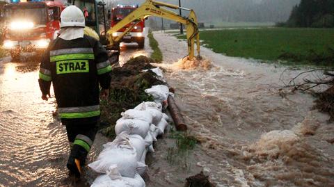 17.05.2014 | Fala wezbraniowa płynie Wisłą na północ. Zagrożenie powodziowe coraz mniejsze