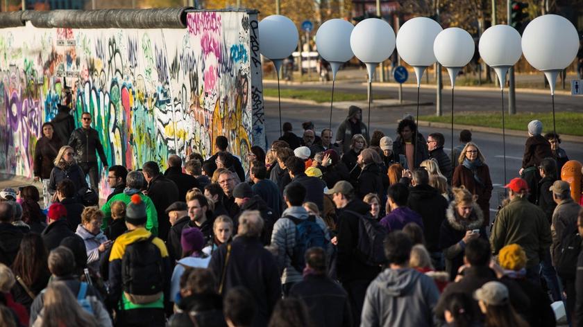 25 lat od upadku muru berlińskiego. "Proces jednoczenia Europy jeszcze się nie zakończył"