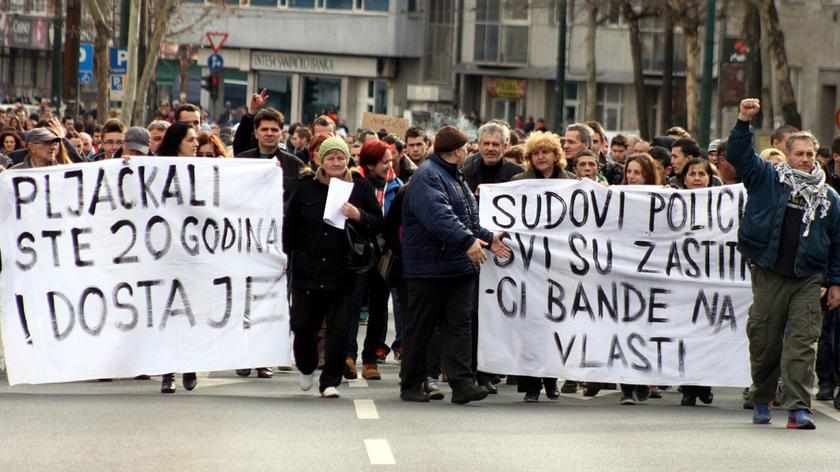 Administracja w Bośni paraliżuje państwo
