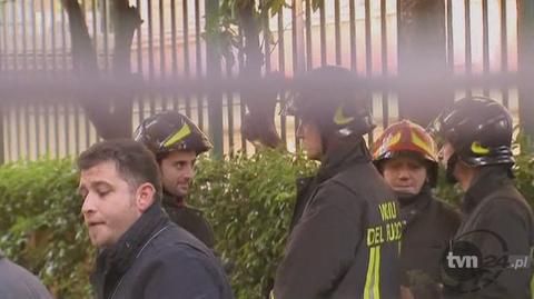 Akcja policji przed ambasadami Chile i Ukrainy