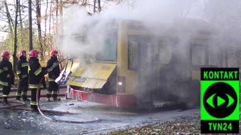 Autobus stanął w płomieniach (film: Michał)