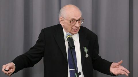 Bartoszewski odznaczony "Za zasługi dla ochrony praw człowieka"