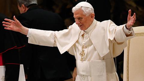 Benedykt XVI: Módlcie się za nowego papieża