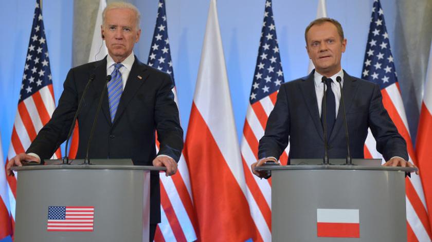 Biden: Stajemy ramię w ramię z Polską 