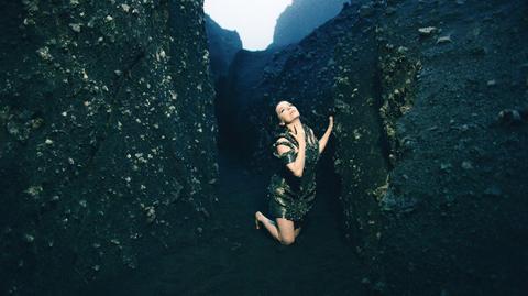 Björk "Black Lake"