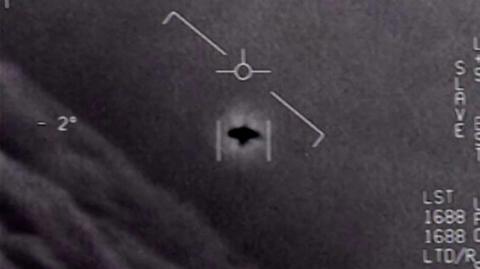 Amerykanie na tropie UFO. Departament obrony publikuje nagrania