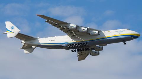 Antonow An-225 Mrija wylądował w Rzeszowie (nagranie z listopada 2021 roku)