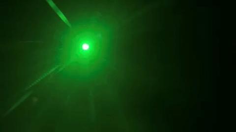 Wiązką lasera w wojskowe helikoptery