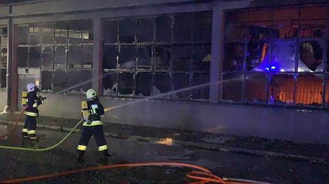 Pożar zakładu stolarskiego. 28 zastępów straży w akcji