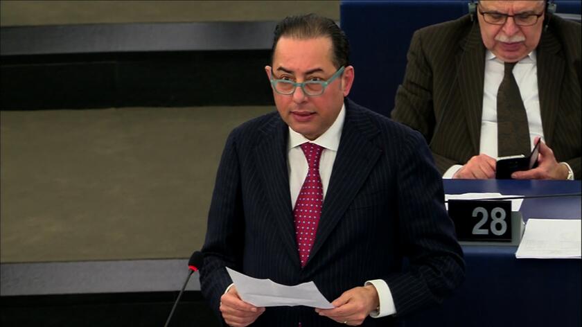Pittella: może pani rządzić w kraju, ale z poszanowaniem europejskiego prawa 