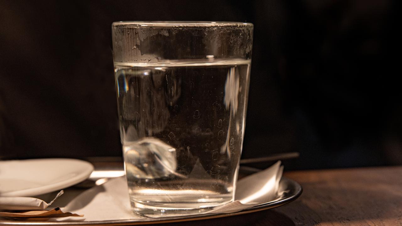 Szklanki wycofane ze znanej sieci. Ostrzeżenie