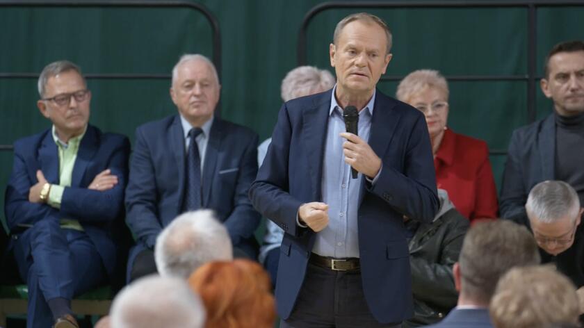 Tusk: to nie kamienie milowe są problemem, tylko kamienie u szyi naszej ojczyzny