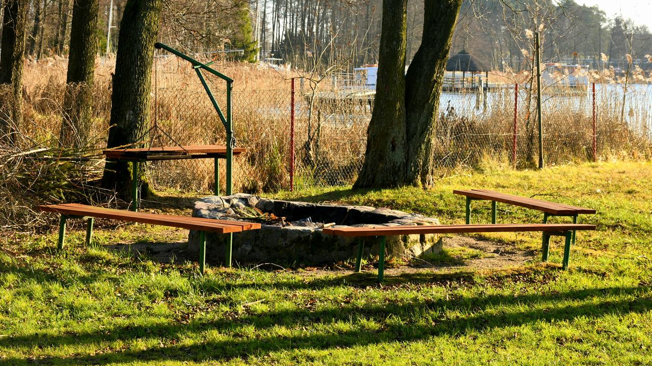 Grillowanie i wypad nad wodę na zwolnieniu. ZUS odpowiada