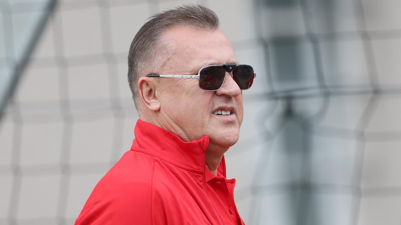 O tym "pan redaktor nie napisze". Jak Kulesza i Publicon Sport (nie) odpowiadali na pytania