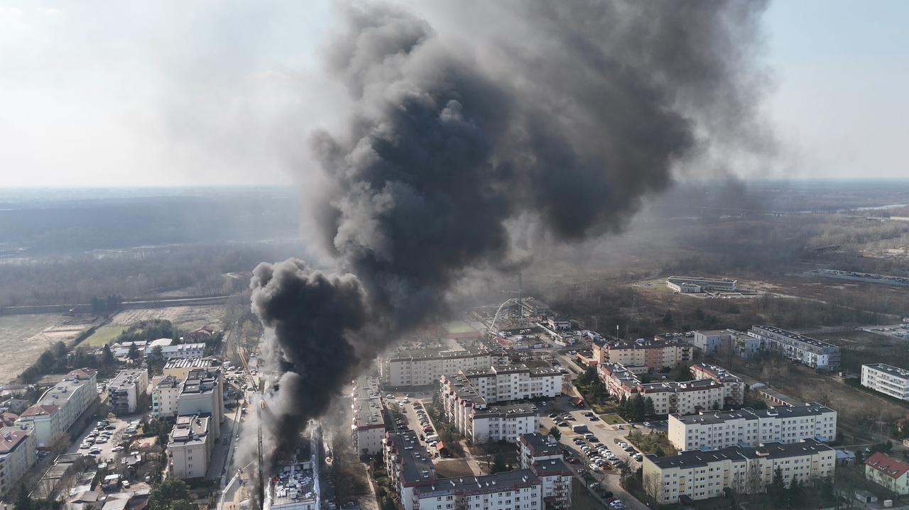 Muzyk świadkiem pożaru. "Nagle zobaczyłem ogromny słup dymu"