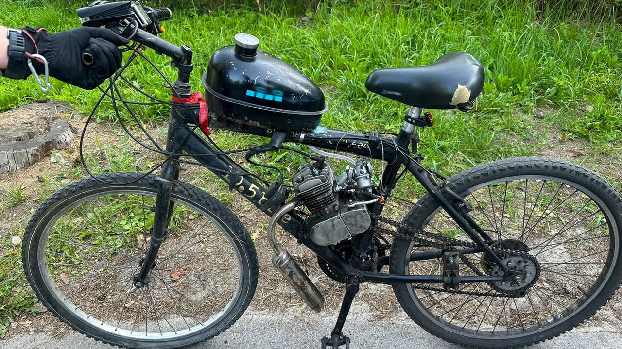 18-latek skonstruował prowizoryczny motorower, będzie tłumaczył się przed sądem