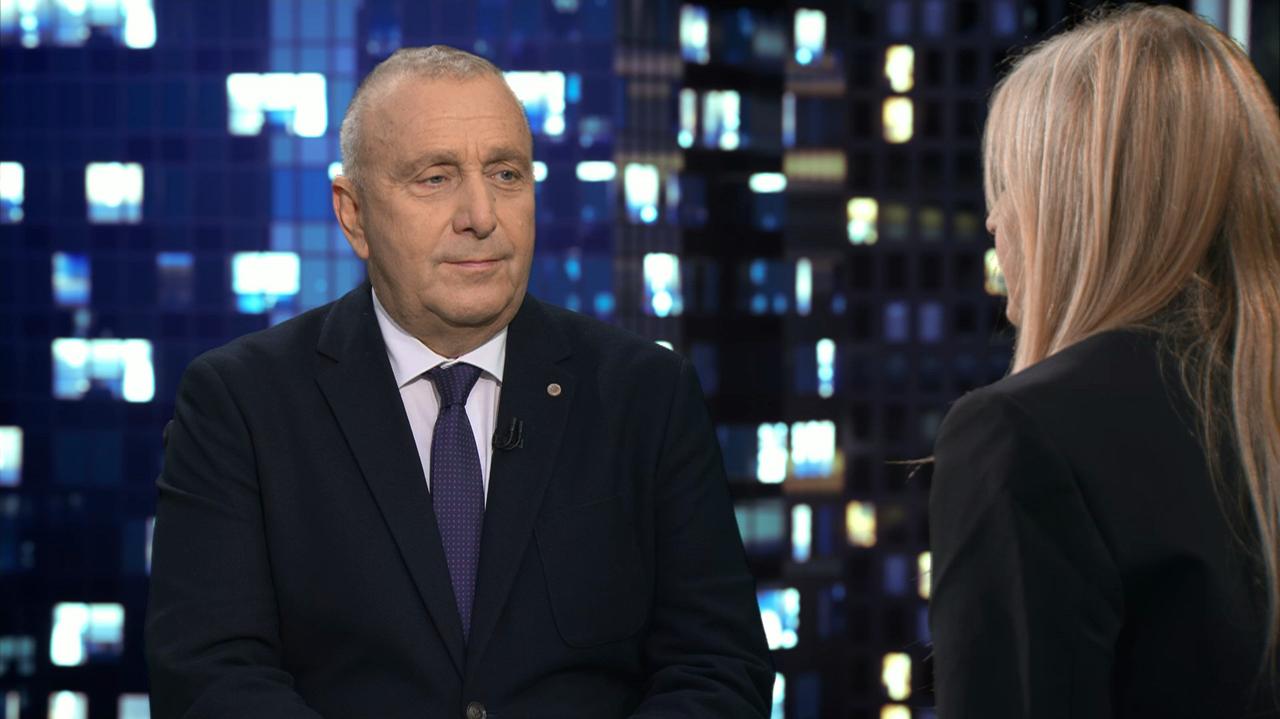 Grzegorz Schetyna w "Kropce nad i" o "upartyjnianiu państwa" przez prezydenta