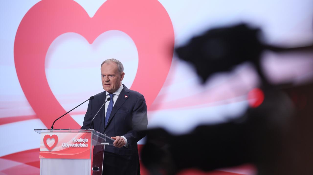 "Owiane tajemnicą" spotkania u Tuska. "W tych ludzi inwestował miesiącami"