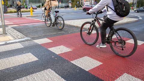 Kto z pierwszeństwem na drodze rowerowej? 