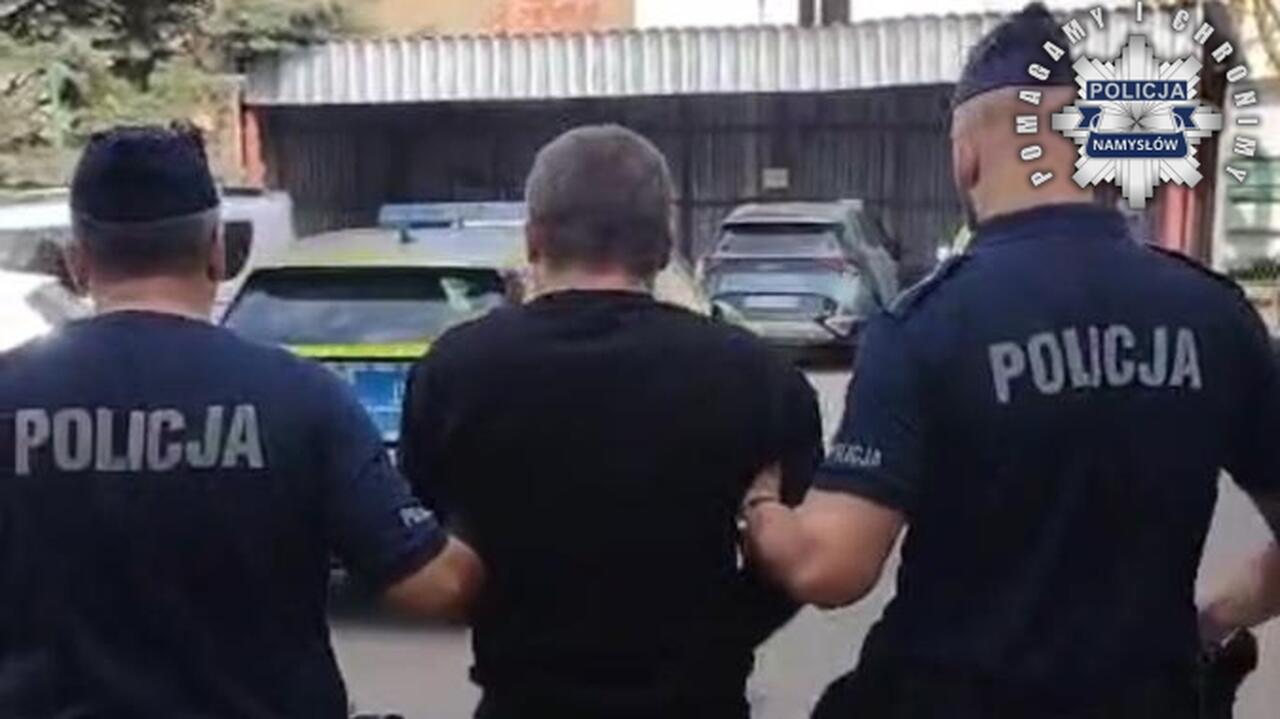Wtargnął do mieszkania. Miał siekierę i nóż