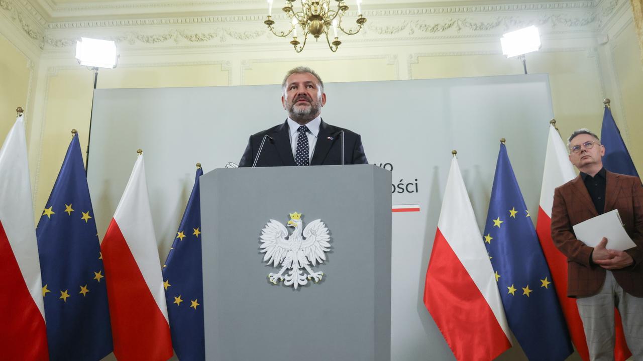 "Nie będę rąbał siekierą, chociaż mój pierwszy zawód to drwal". Żurek o reformach w sądownictwie