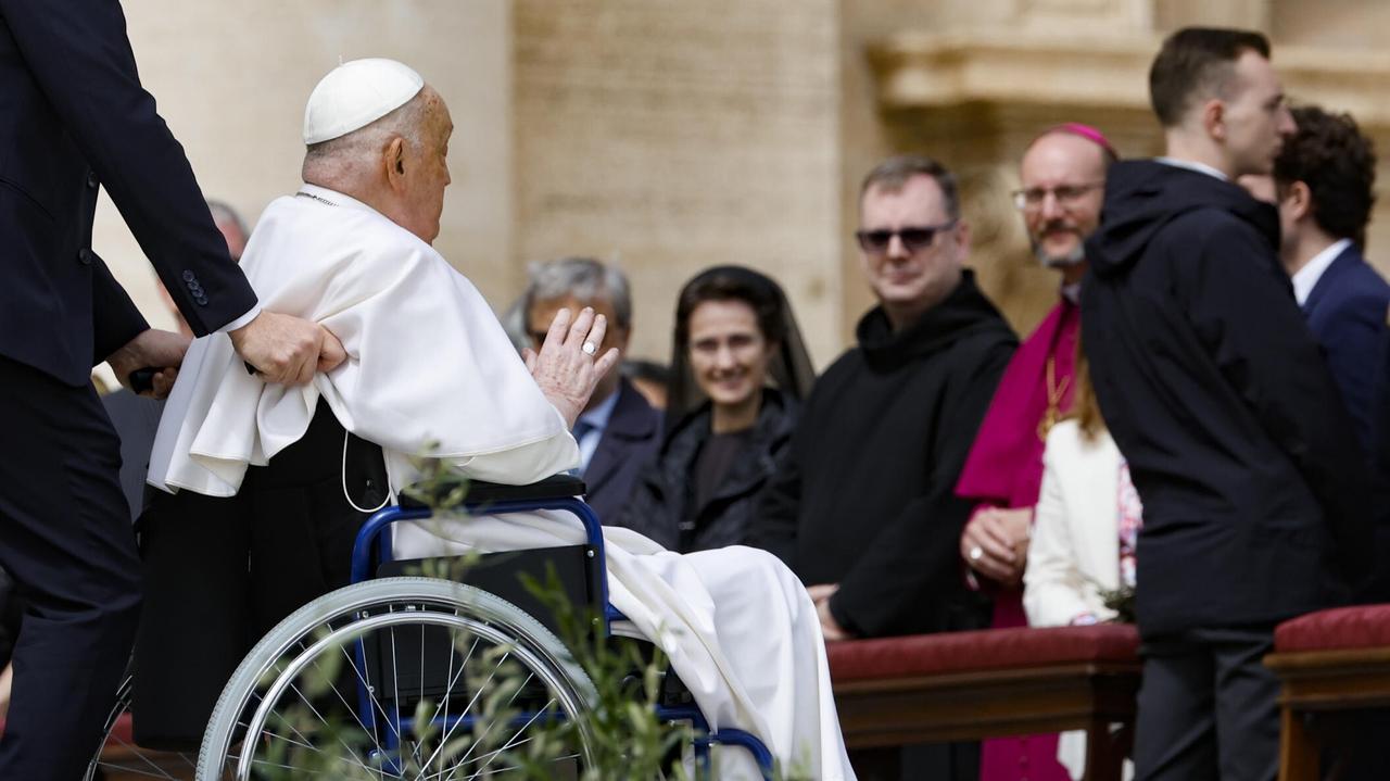 Papież "nie oszczędzał się". Ostatnie dni Franciszka