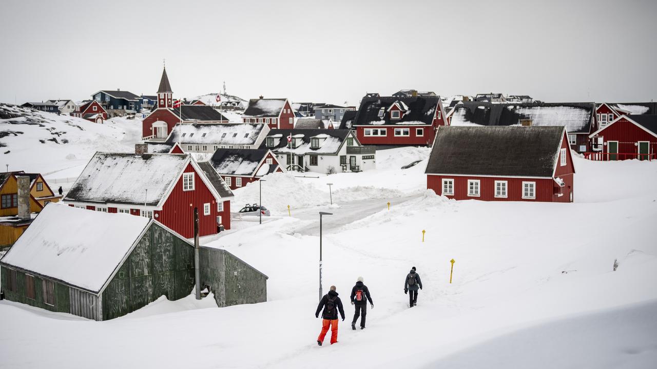 EU abroad  policy chief: Greenland should make decisions without pressure