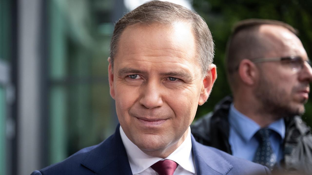 Dochodzenie w sprawie kawalerki przejętej przez Nawrockiego. 
