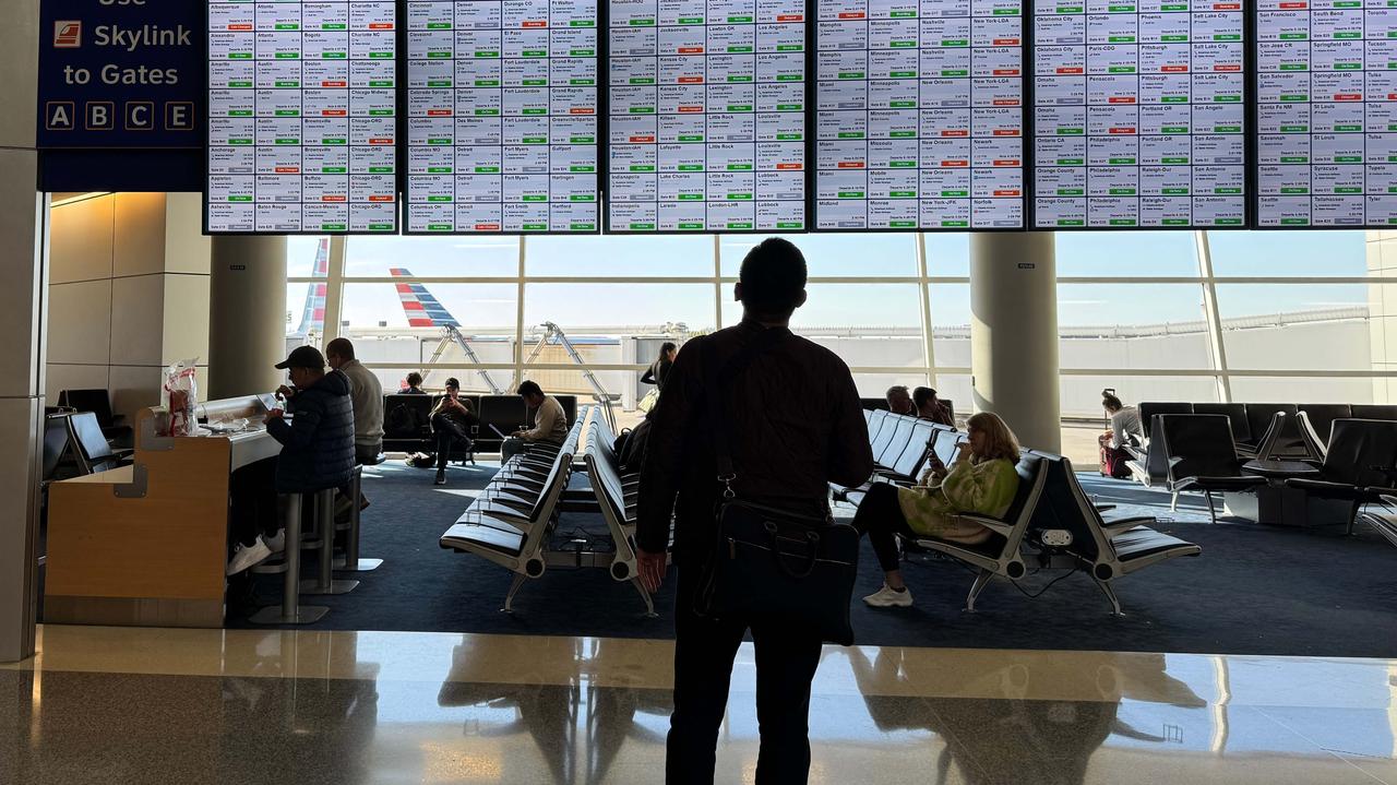 Kolejne cięcia lotów w USA. Linie apelują do władz