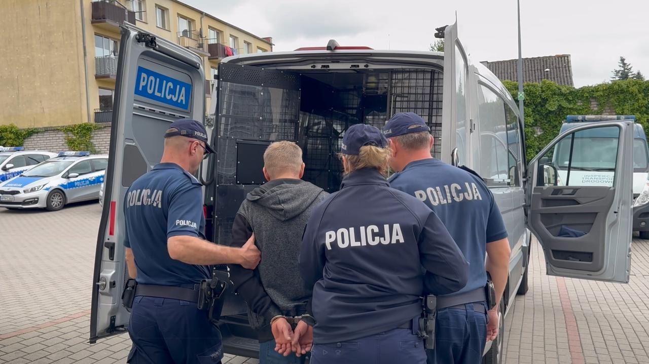 Chciał udusić żonę. Powstrzymały go dzieci, które usłyszały krzyki