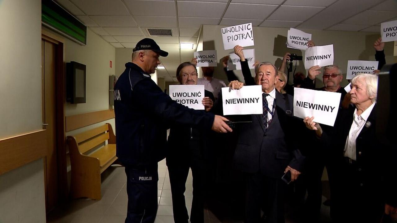 Spędził w areszcie rok i 19 dni, a sąd go uniewinnił. Czy wróci za kratki?