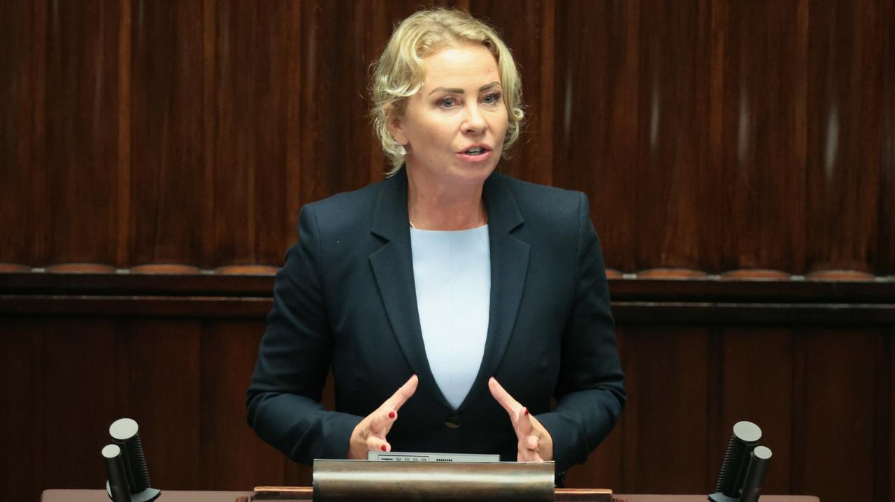 Posłanka "pomyliła się" przy głosowaniu w sprawie religii