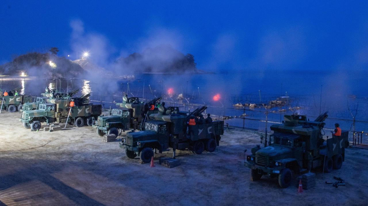 Nocne ćwiczenia w pobliżu granicy. Wystrzelili ponad 600 pocisków