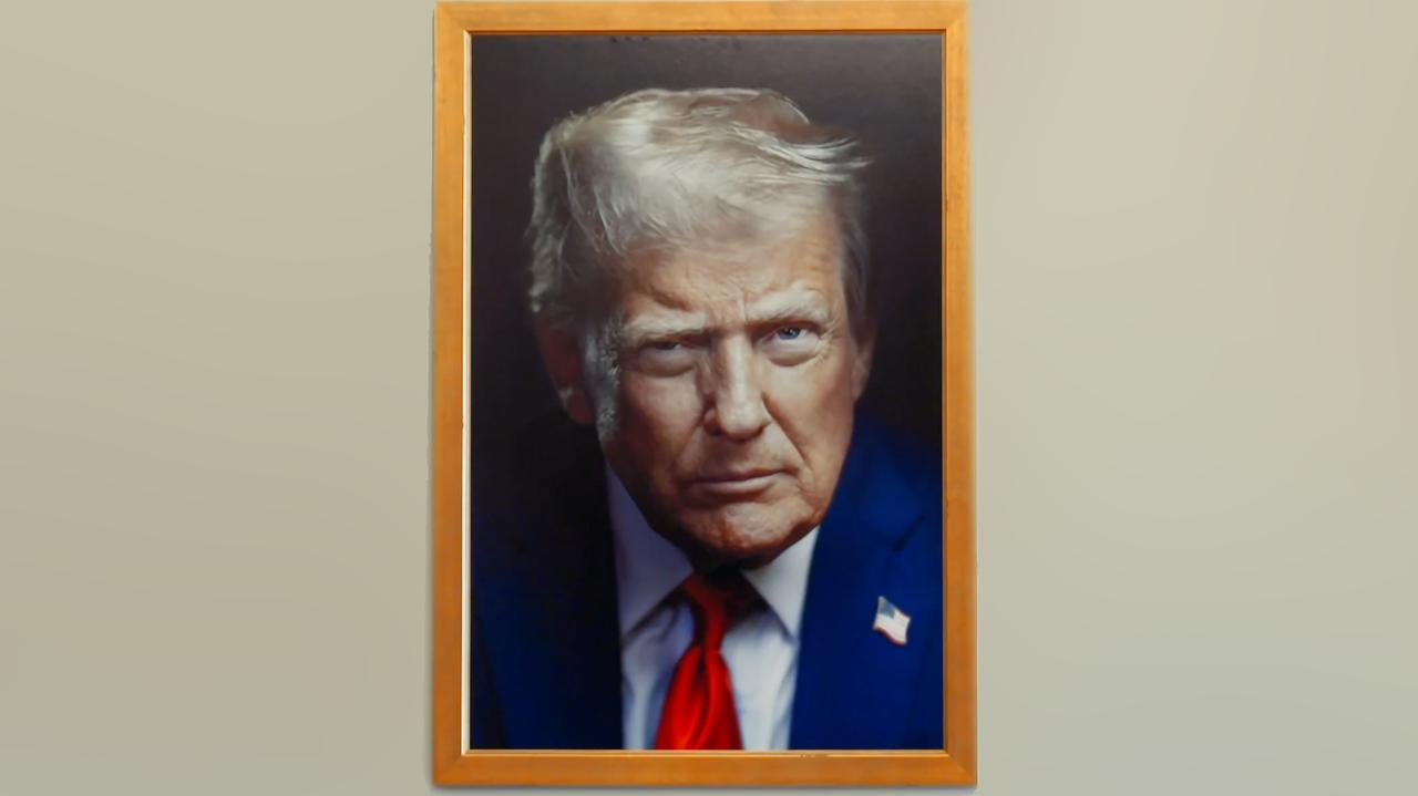 Donald Trump&#39;s fresh  Portrait: 1  Thing Is Missing