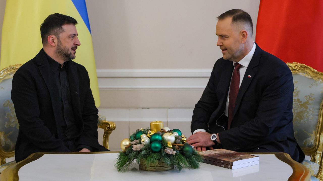 Nawrocki przekazał Zełenskiemu pewną książkę. Dotyczy kluczowego tematu rozmów