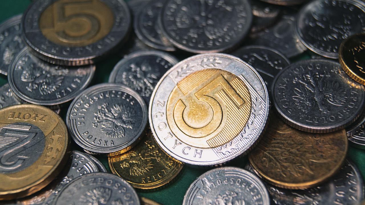 Jedna czy dwie obniżki? Analitycy podzieleni w sprawie stóp procentowych