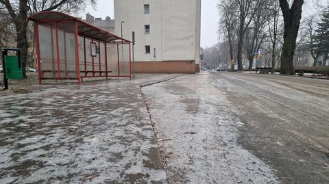 Pusty przystanek w Bolesławcu 