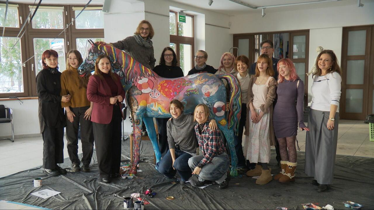 "Będzie wyjątkowy do końca świata i jeden dzień dłużej". Unikatowa rzeźba na aukcji WOŚP