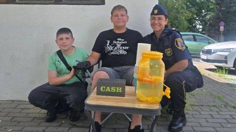 Chłopiec sprzedawał lemoniadę. Wezwano straż miejską