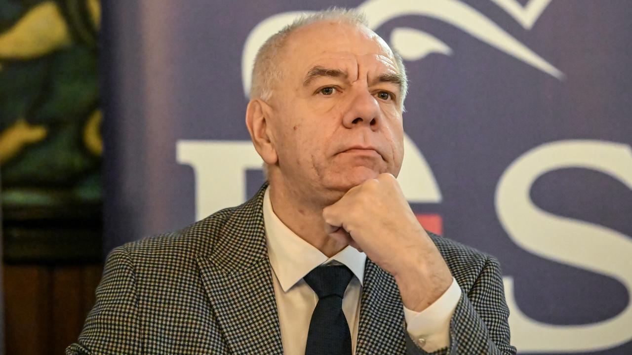 "Wstyd, panie Sasin". Poseł PiS "poparł politycznego przemocowca"