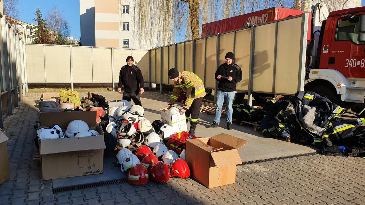 Strażacy Dzielą Się Sprzętem Z Kolegami Z Ukrainy „jesteśmy Sercem Z Nimi” Wiadomości Gdynia 1736