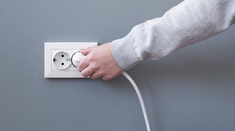 Banaś o bezpieczeństwie dostaw energii elektrycznej w Polsce