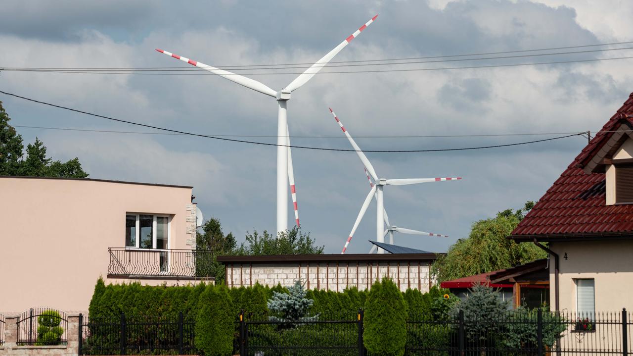 "To po prostu bardzo niepokojące, że ta dyskusja stała się tak polityczna"