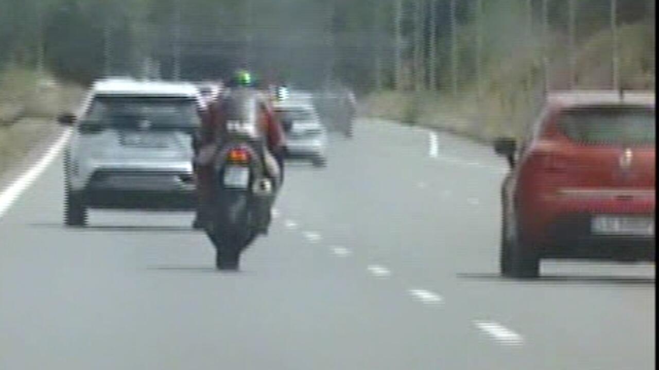 Gnał po autostradzie 236 kilometrów na godzinę. Na mandacie się nie skończy
