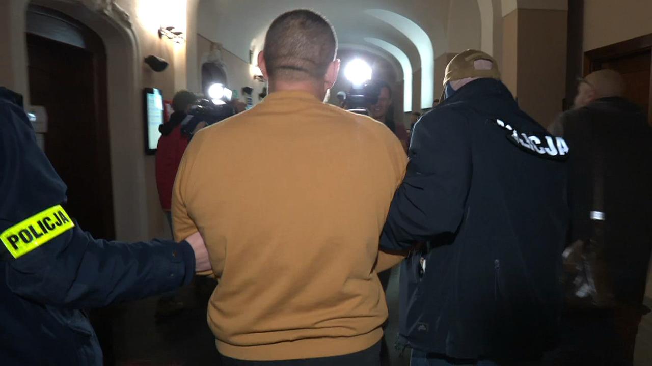 Oddał kilkanaście strzałów, jest podejrzany o usiłowanie zabójstwa czterech osób. Rusznikarz w areszcie