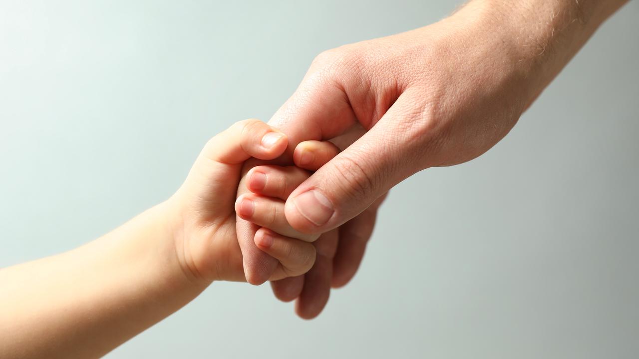 Z ojca na syna. Mikroplastik może zostawiać ślad w kolejnym pokoleniu